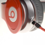 Genuine Monster Beats by Dr Dre Solo HD Special Edition Headphones With Control Talk Red (Retail) Genuine Monster Beats by Dr Dre Solo HD Special Edition Headphones With Control Talk Red (Retail)