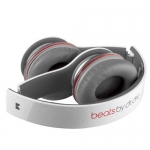 Genuine Monster Beats by Dr Dre Solo HD Headphones With Control Talk White (Retail) Genuine Monster Beats by Dr Dre Solo HD Headphones With Control Talk White (Retail)