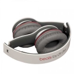 Genuine Monster Beats by Dr Dre Solo High Performance Headphones White (Retail) Genuine Monster Beats by Dr Dre Solo High Performance Headphones White (Retail)
