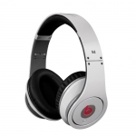 Genuine Monster Beats by Dr Dre Studio High Definition Powered Isolation Headphones White (Retail) Genuine Monster Beats by Dr Dre Studio High Definition Powered Isolation Headphones White (Retail)