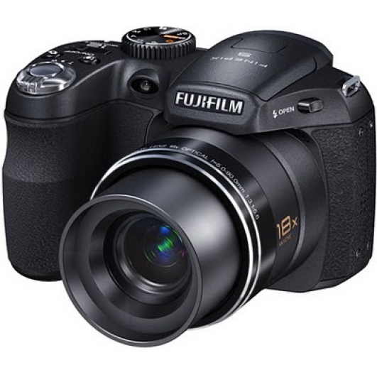 Fuji Film Finepix S2500HD